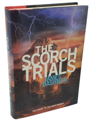 Book #50303] THE SCORCH TRIALS (MAZE RUNNER, BOOK 2). James Dashner