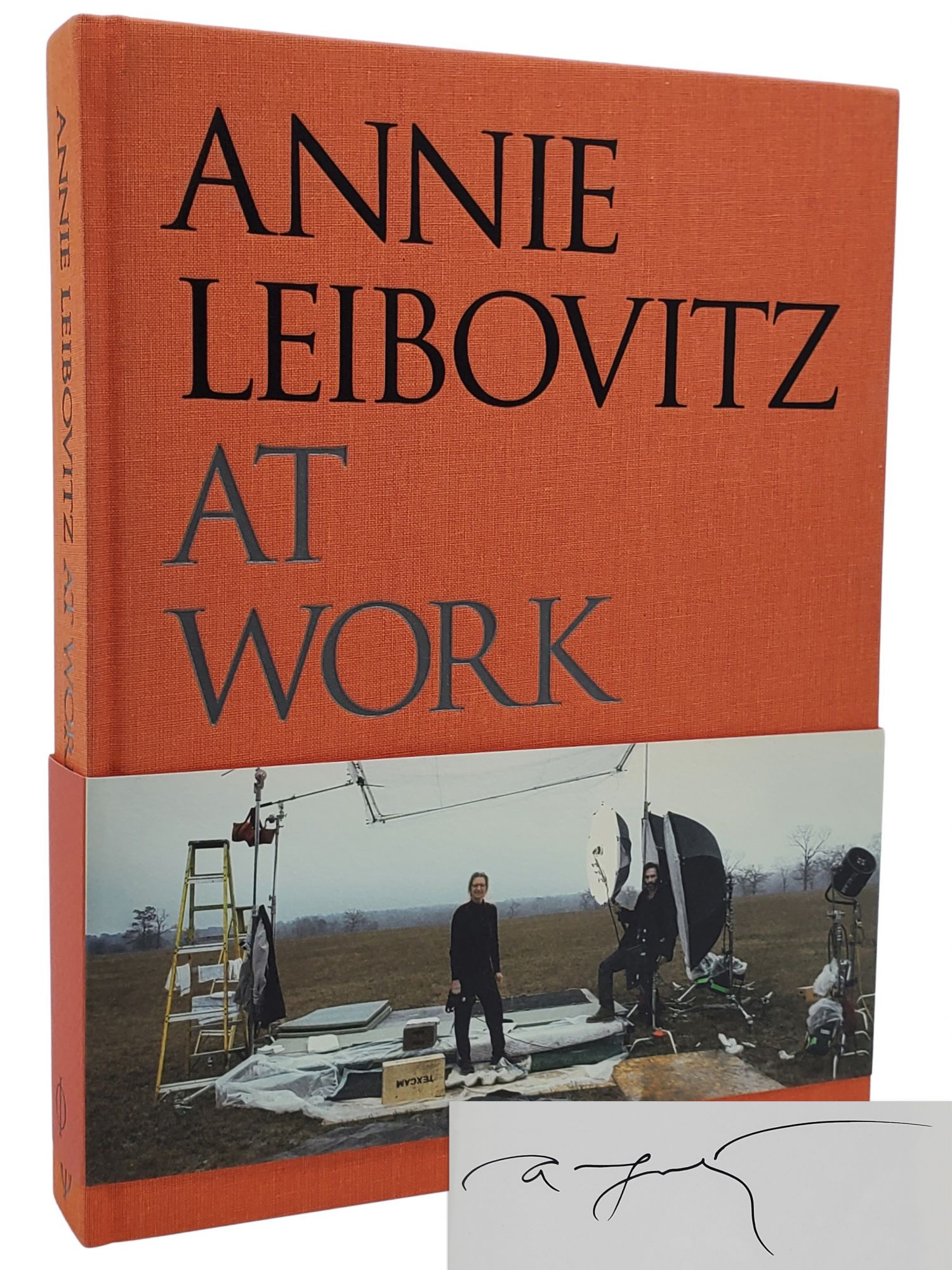 [Book #50572] ANNIE LEIBOVITZ AT WORK. Annie Leibovitz.